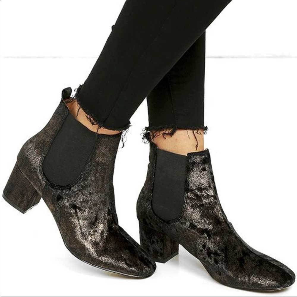 NIB Black Bronze Chelsea Style Ankle Booties - Picture 1 of 6
